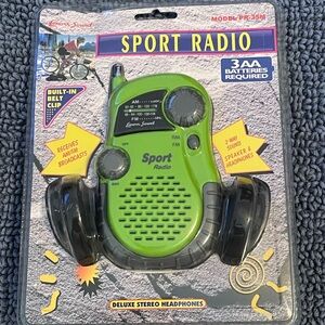 New Sport Radio AM/FM W/Headphones Lenox Sound
